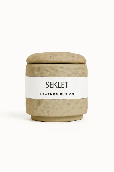 Seklet keramikk duftlys Leather fusion